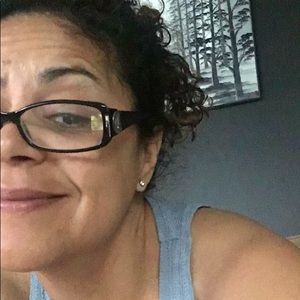 Meet your Posher, Marisol